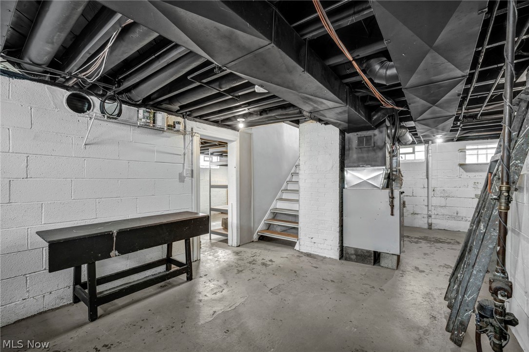 3021 Tuxedo Avenue Parma OH 44134