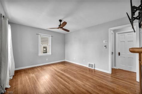 3021 Tuxedo Avenue Parma OH 44134