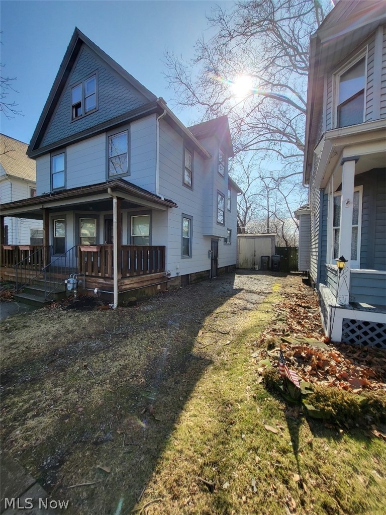 261 Harrison Street Elyria OH 44035