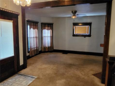 261 Harrison Street Elyria OH 44035