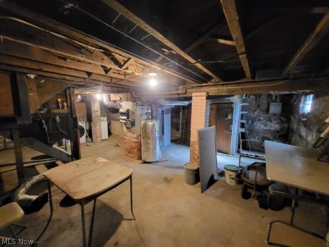 261 Harrison Street Elyria OH 44035