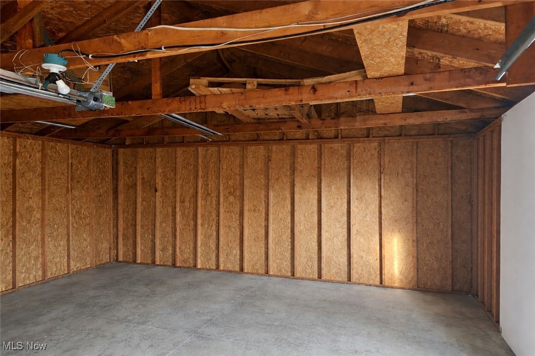 1911 Youngstown Road SE Warren OH 44484