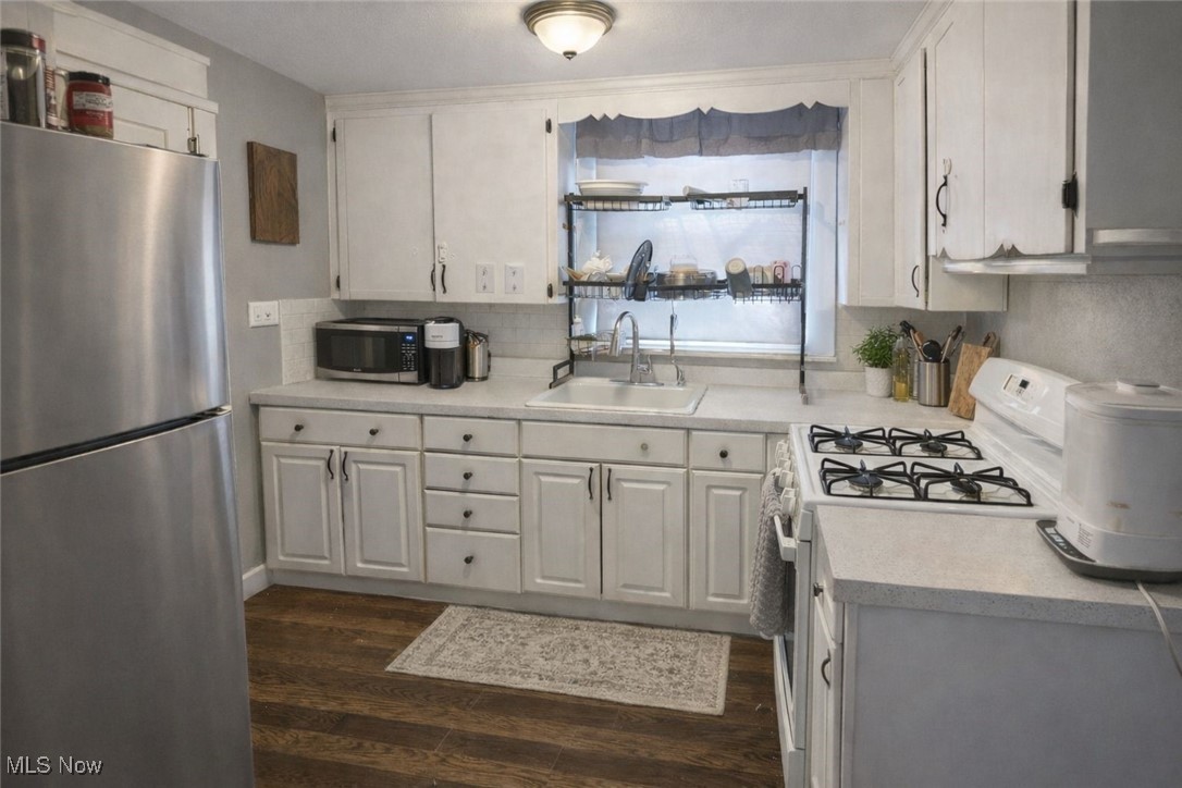 1911 Youngstown Road SE Warren OH 44484