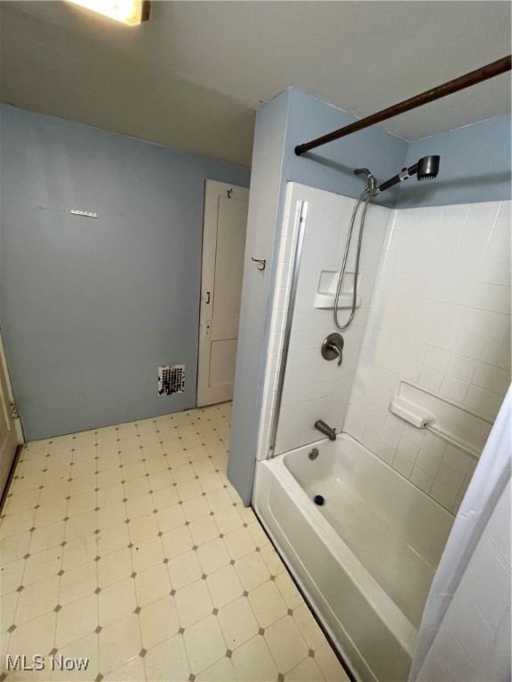 1911 Youngstown Road SE Warren OH 44484