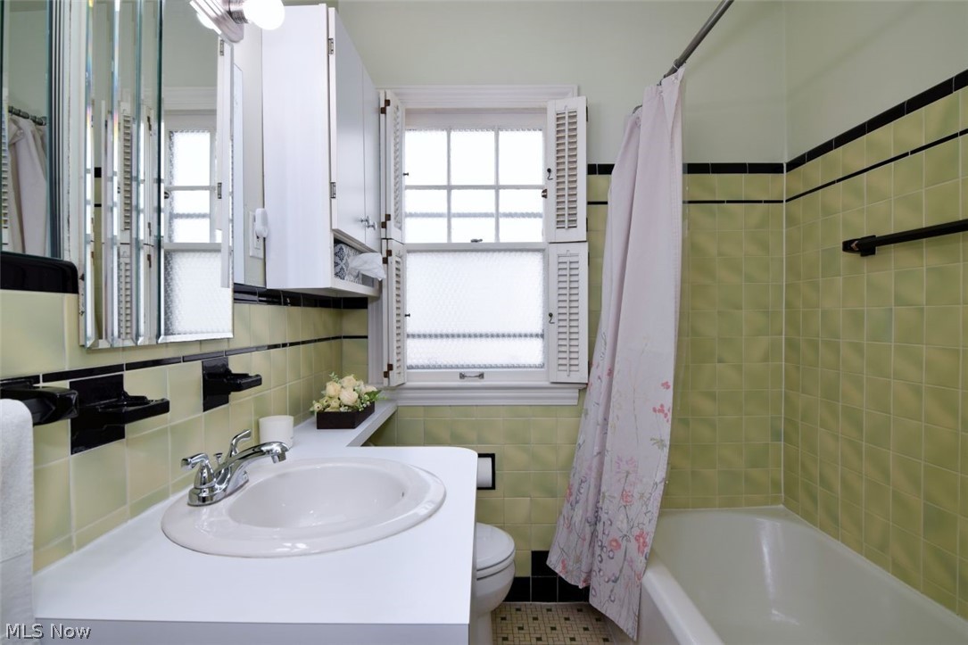 1272 Winston Road South Euclid OH 44121