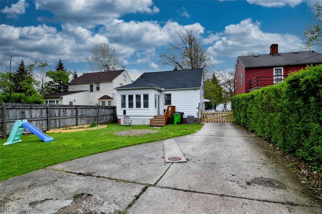 1272 Winston Road South Euclid OH 44121