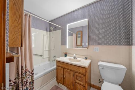 620 Walton Street Ravenna OH 44266