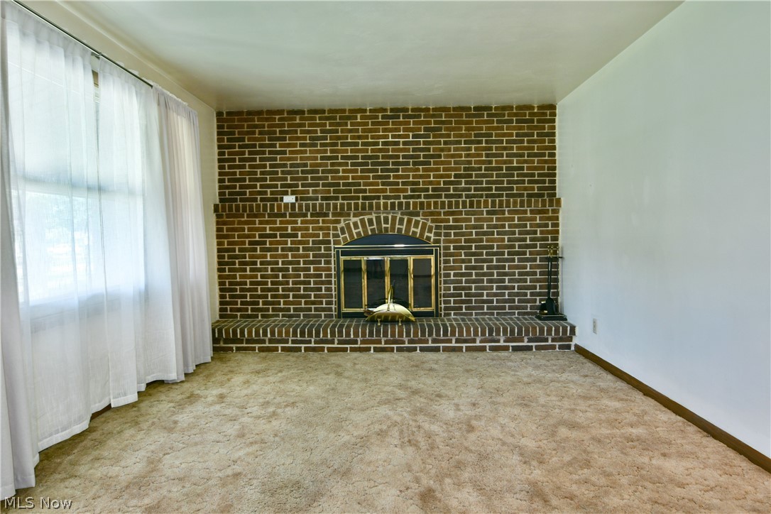 179 E Circle View Drive New Middletown OH 44442