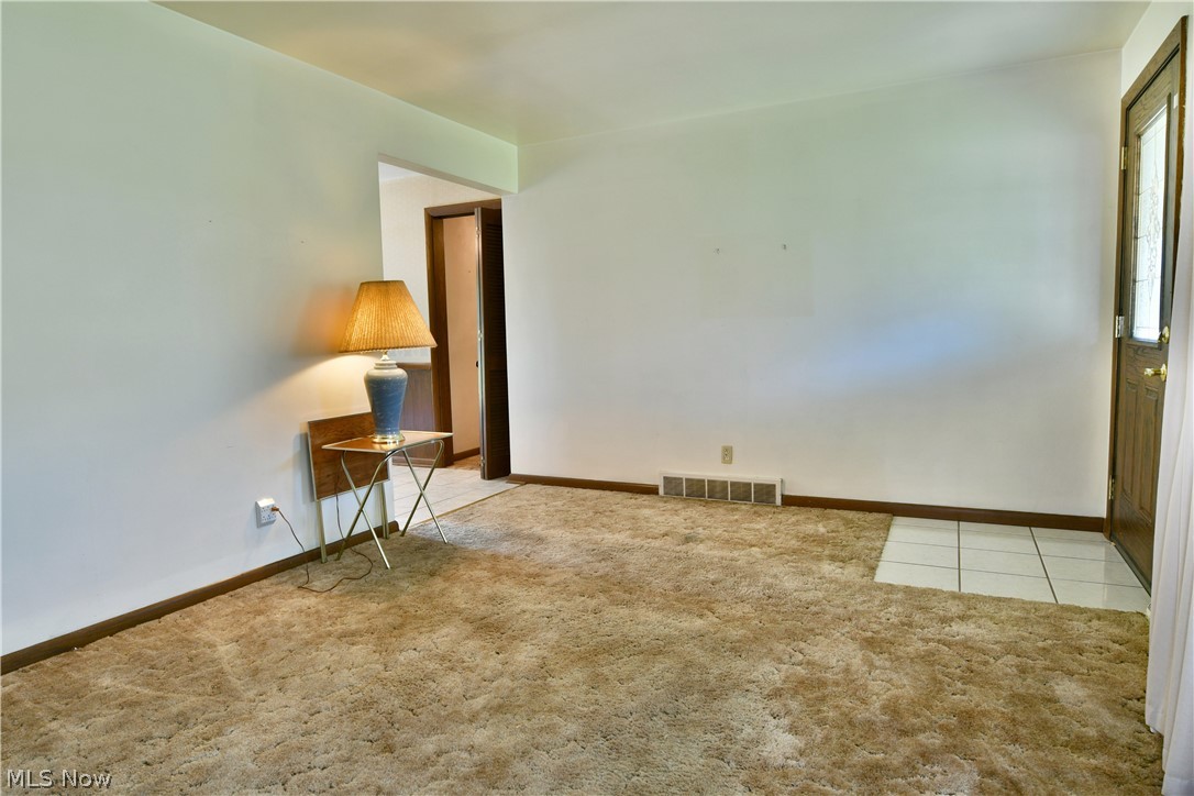 179 E Circle View Drive New Middletown OH 44442