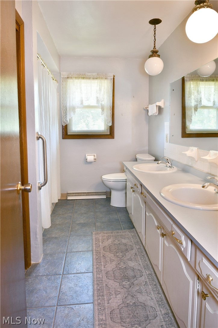 179 E Circle View Drive New Middletown OH 44442