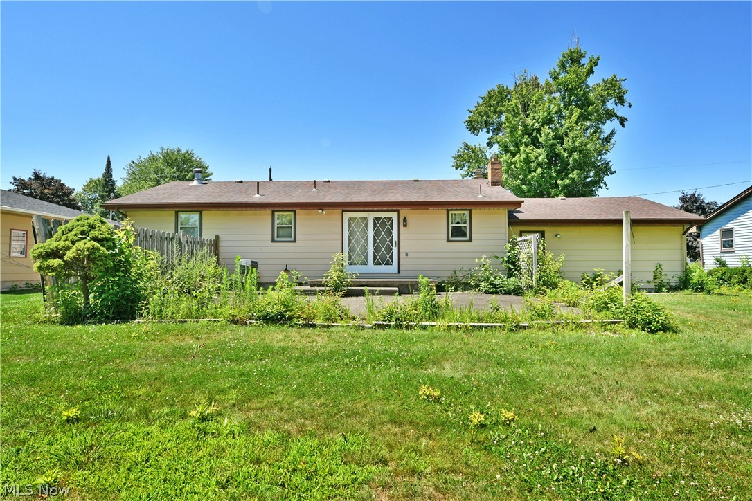 179 E Circle View Drive New Middletown OH 44442