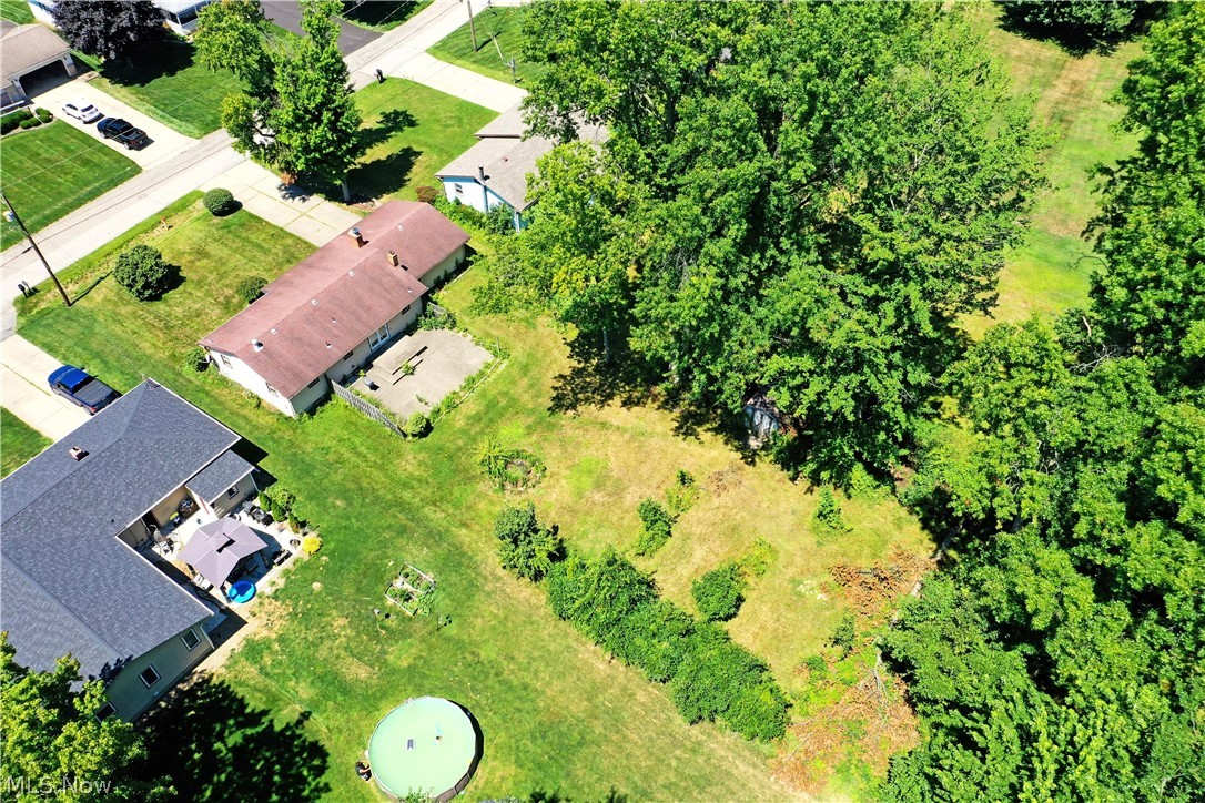 179 E Circle View Drive New Middletown OH 44442
