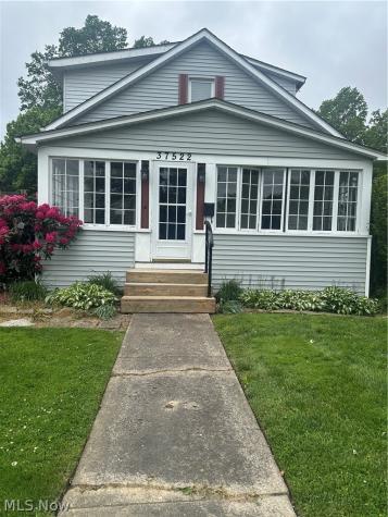 37522 Arthur Street Willoughby OH 44094