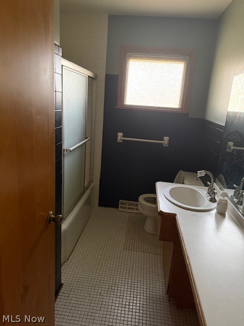 319 Russell Avenue Cortland OH 44410