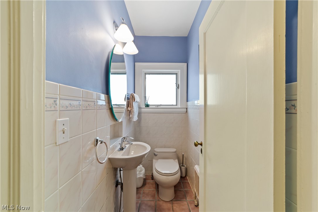 3349 E Monmouth Road Cleveland Heights OH 44118