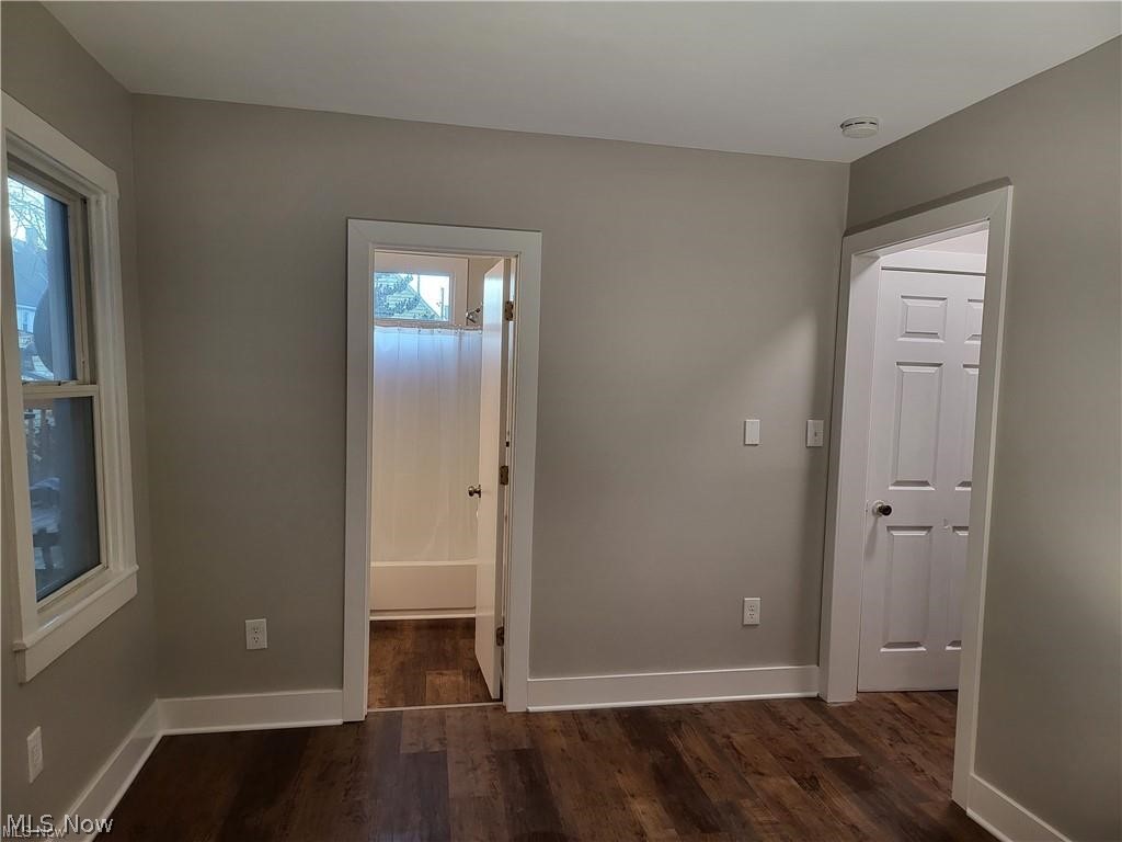 1952 E 124th Place Cleveland OH 44106