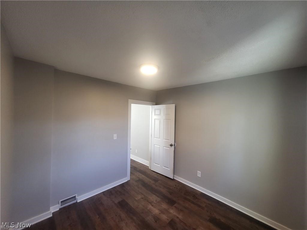 1952 E 124th Place Cleveland OH 44106