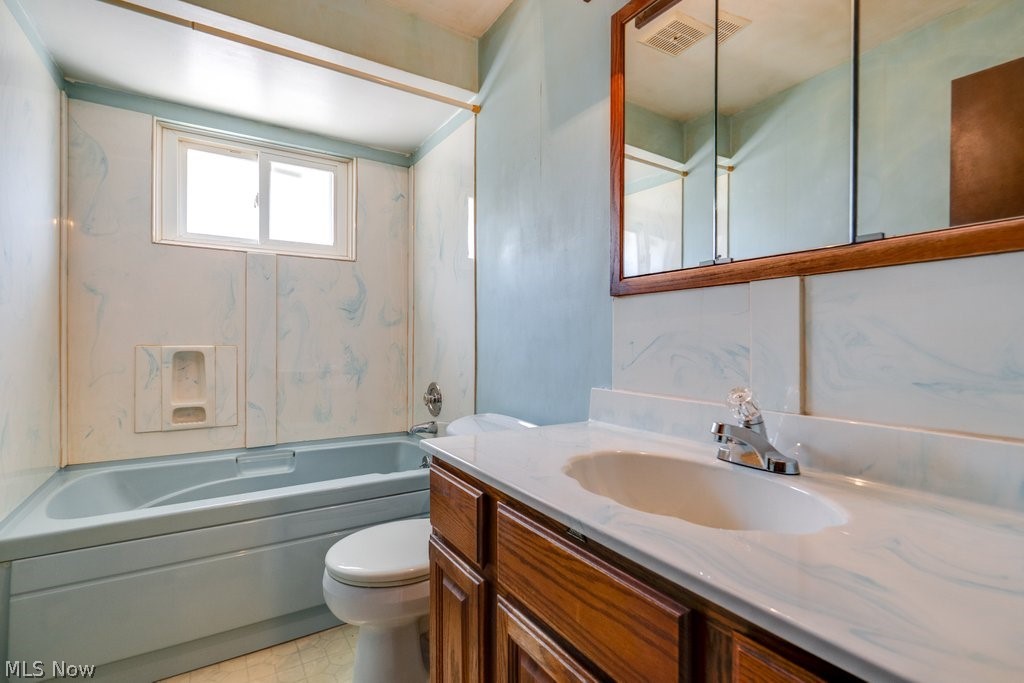 6982 Maplewood Road Parma Heights OH 44130