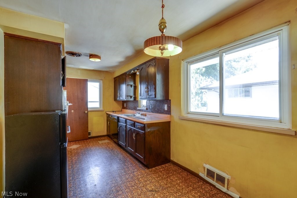 6982 Maplewood Road Parma Heights OH 44130