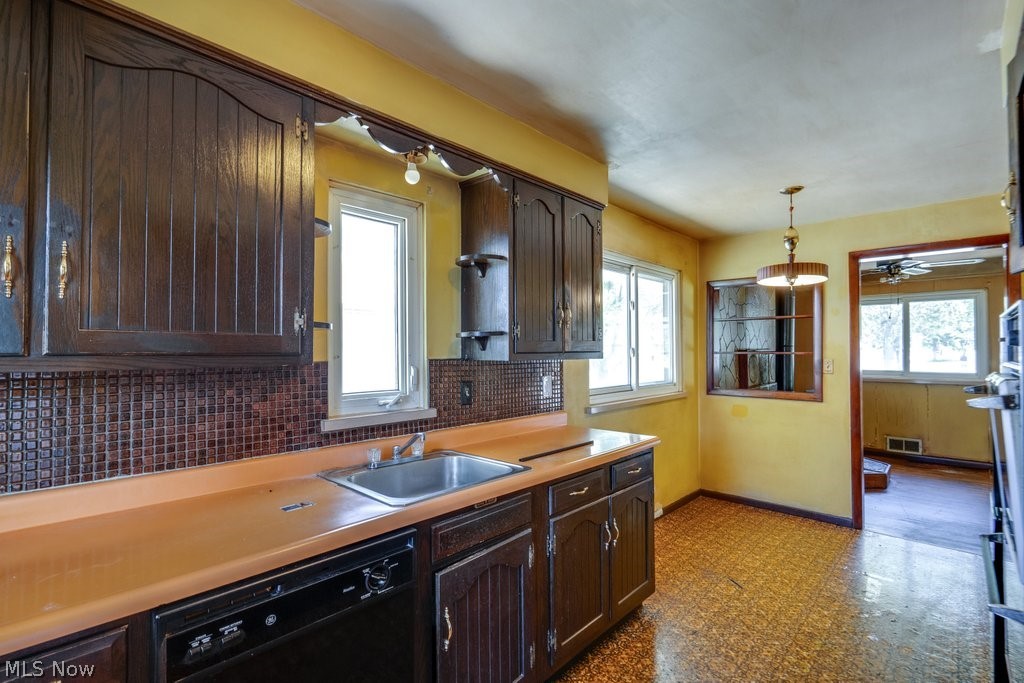 6982 Maplewood Road Parma Heights OH 44130
