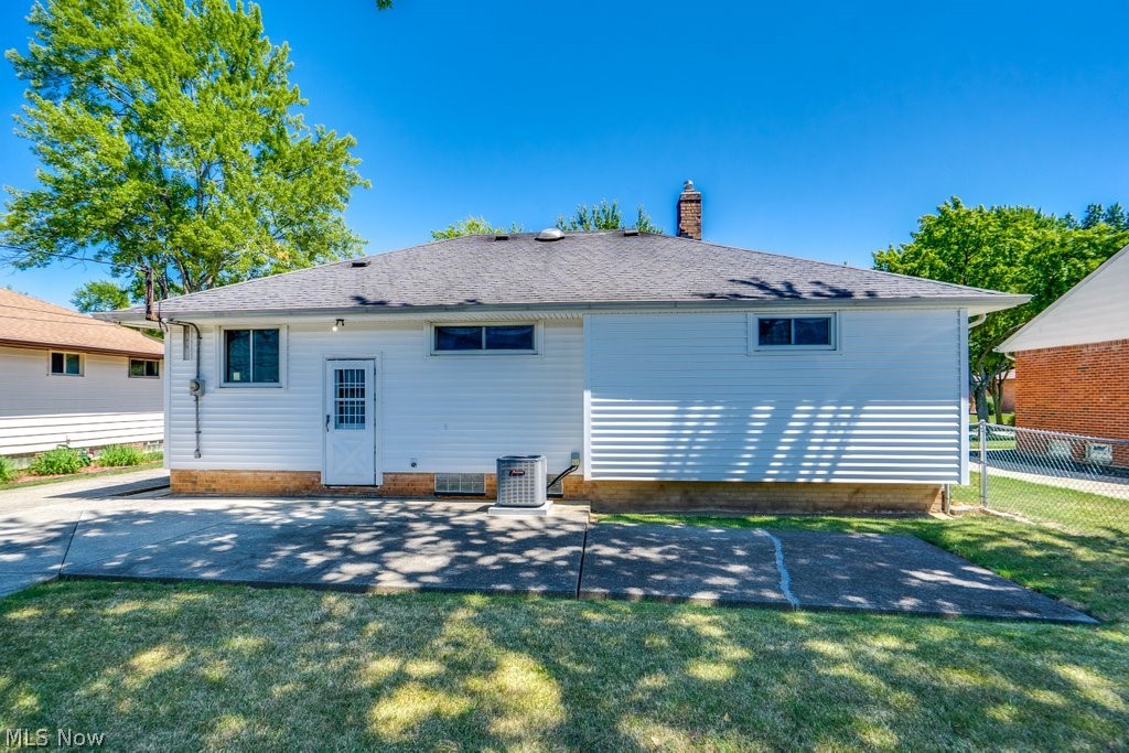 6982 Maplewood Road Parma Heights OH 44130