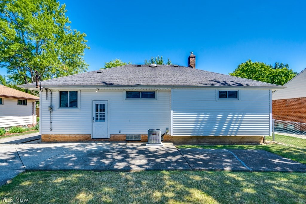 6982 Maplewood Road Parma Heights OH 44130