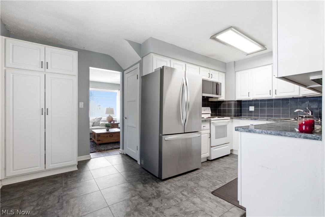 240 Moore Road Avon Lake OH 44012