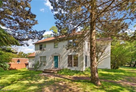 22325 Fairmount Boulevard Shaker Heights OH 44118