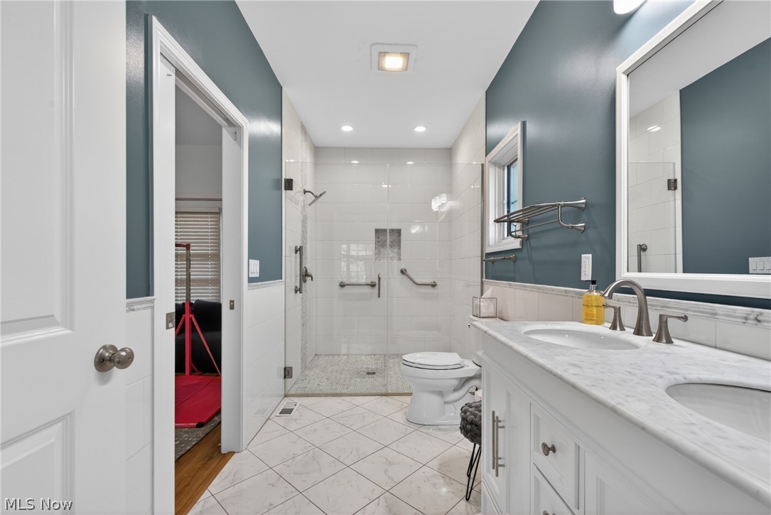 22325 Fairmount Boulevard Shaker Heights OH 44118