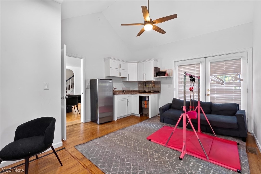 22325 Fairmount Boulevard Shaker Heights OH 44118