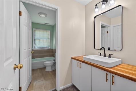 22325 Fairmount Boulevard Shaker Heights OH 44118