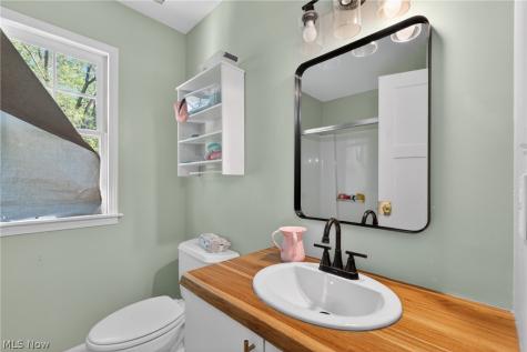 22325 Fairmount Boulevard Shaker Heights OH 44118