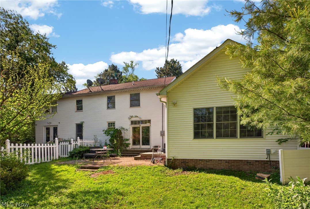 22325 Fairmount Boulevard Shaker Heights OH 44118
