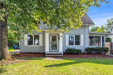 3326 E Scarborough Road Cleveland Heights OH 44118