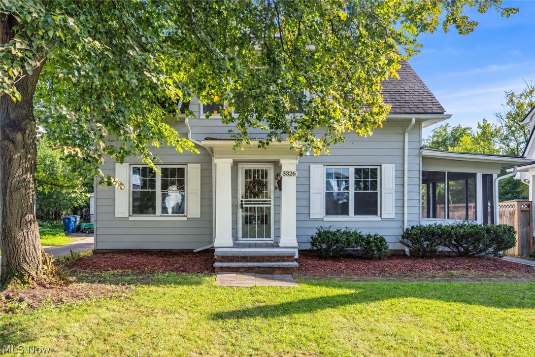 3326 E Scarborough Road Cleveland Heights OH 44118