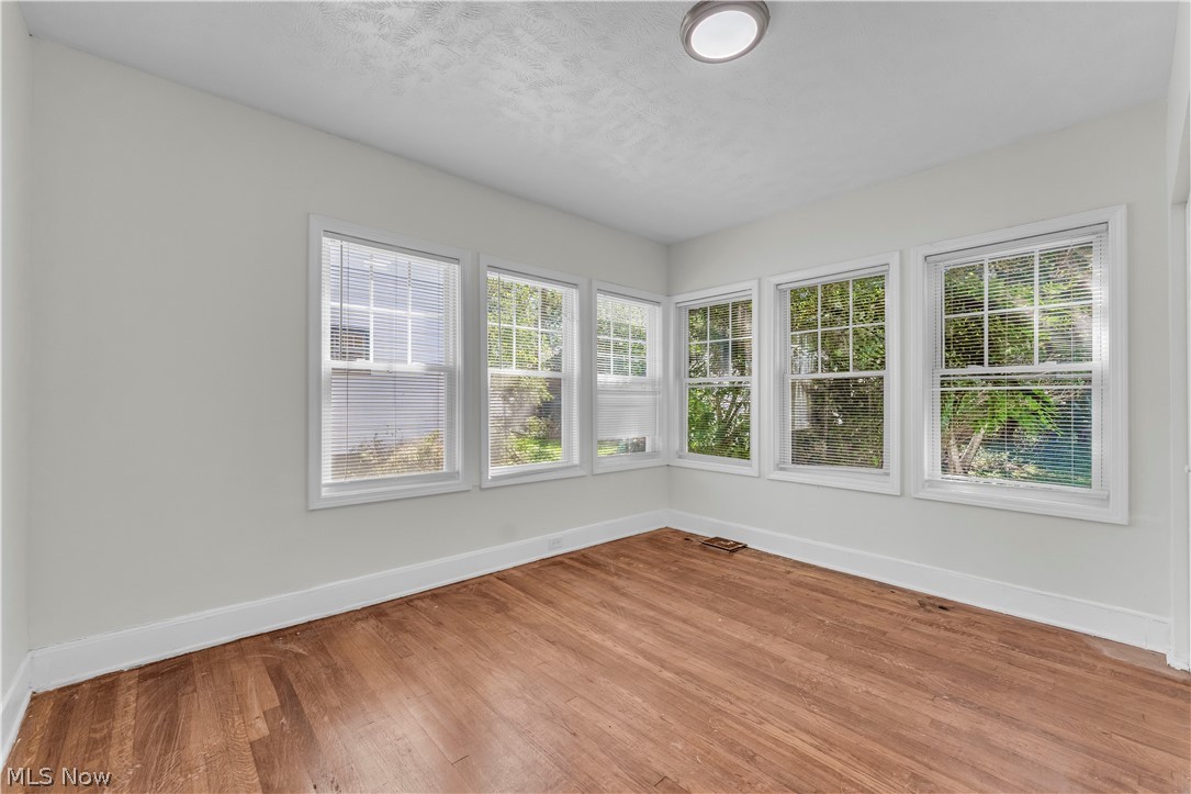 3326 E Scarborough Road Cleveland Heights OH 44118