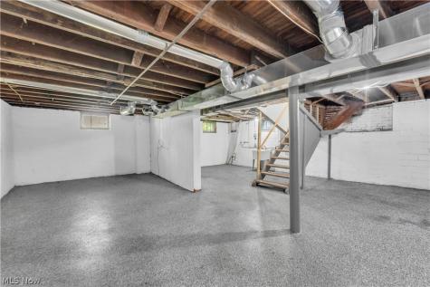 3326 E Scarborough Road Cleveland Heights OH 44118