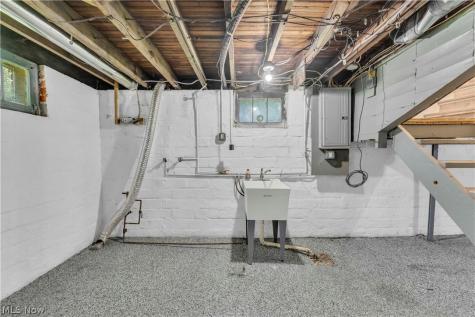 3326 E Scarborough Road Cleveland Heights OH 44118