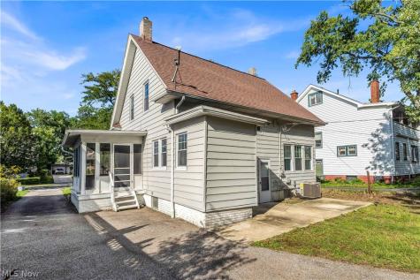 3326 E Scarborough Road Cleveland Heights OH 44118