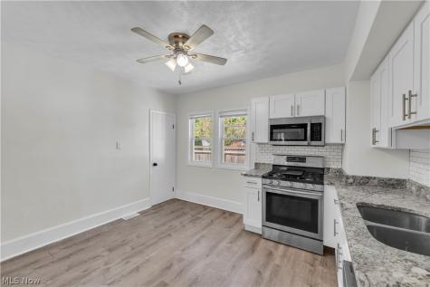 3326 E Scarborough Road Cleveland Heights OH 44118