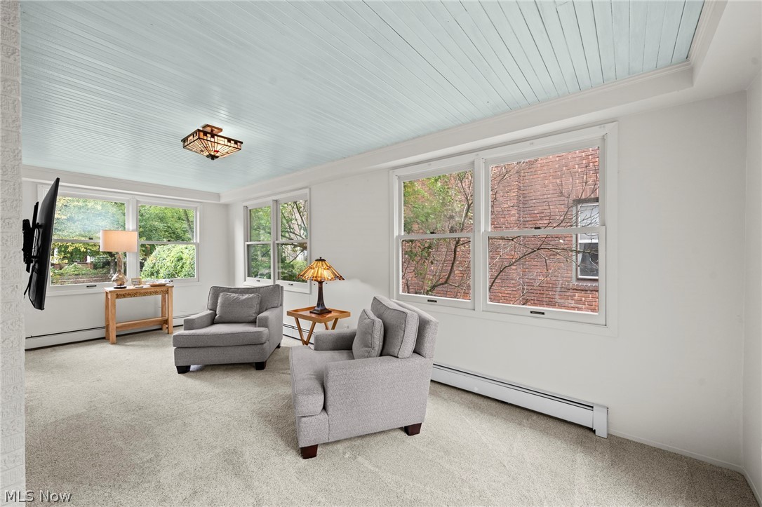 2950 Scarborough Cleveland Heights OH 44118