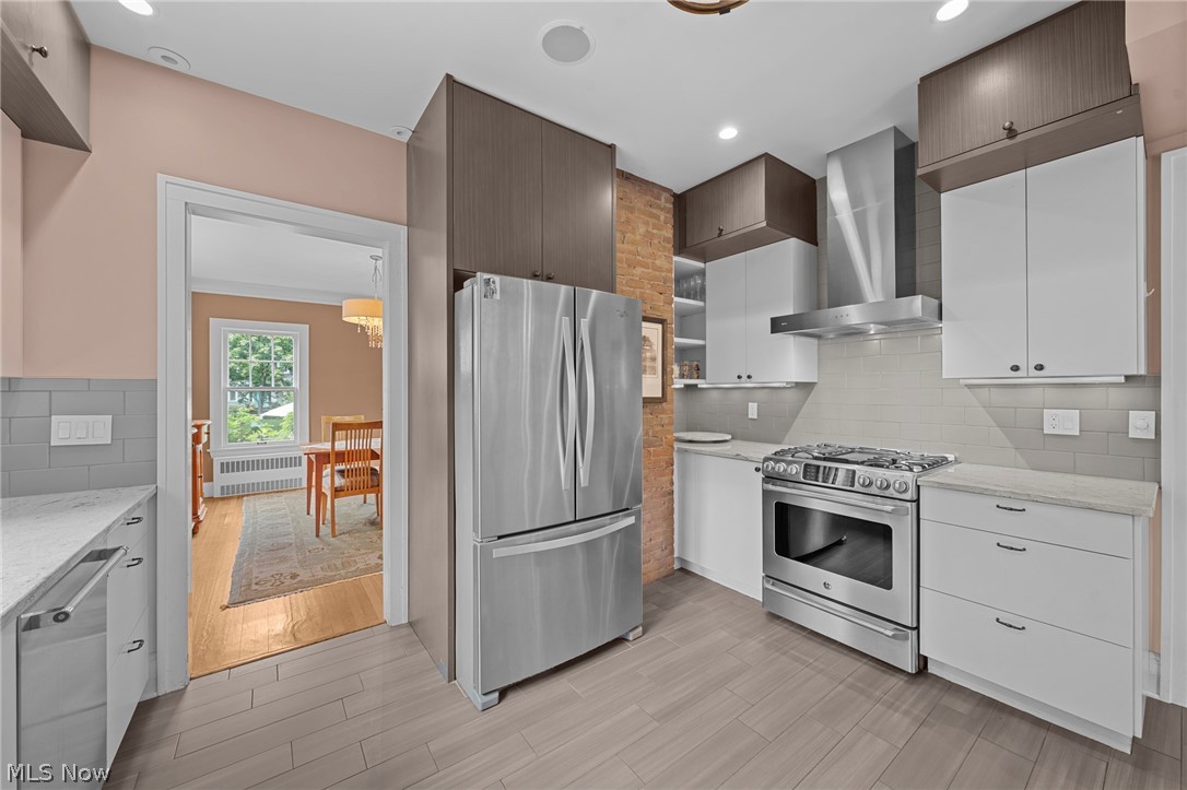 2950 Scarborough Cleveland Heights OH 44118