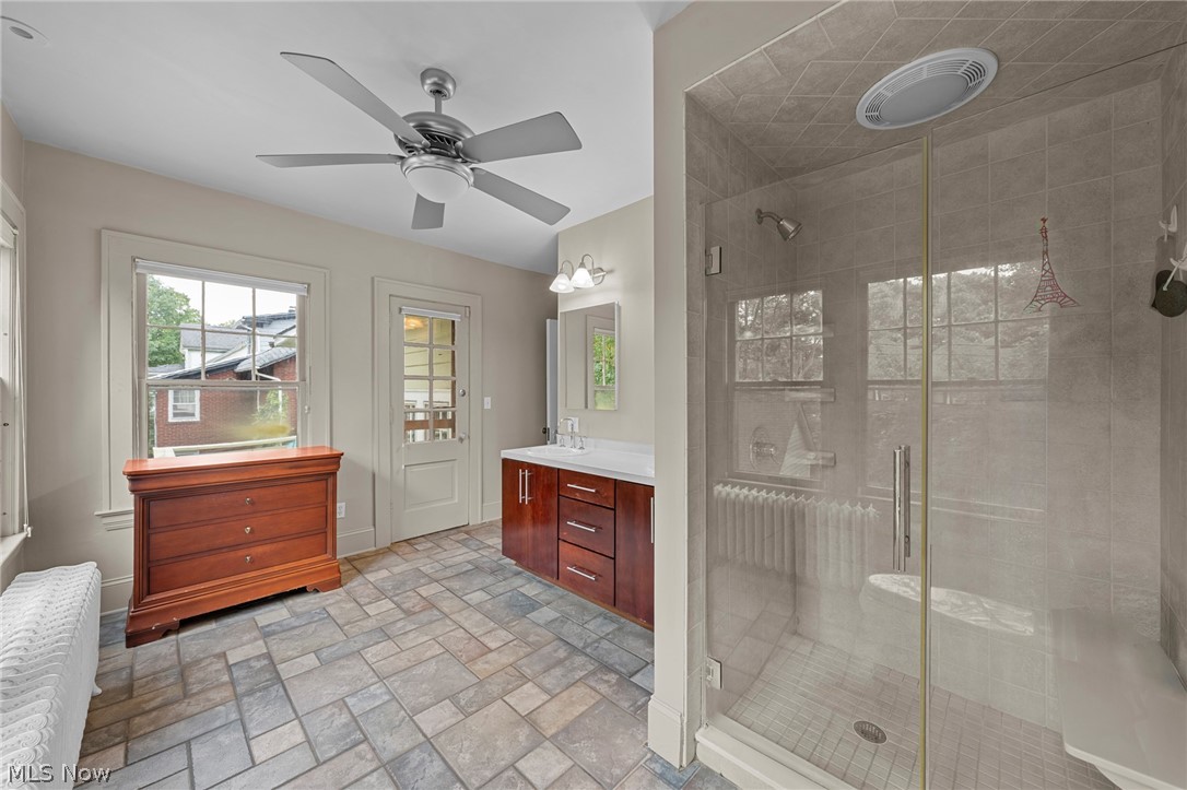2950 Scarborough Cleveland Heights OH 44118