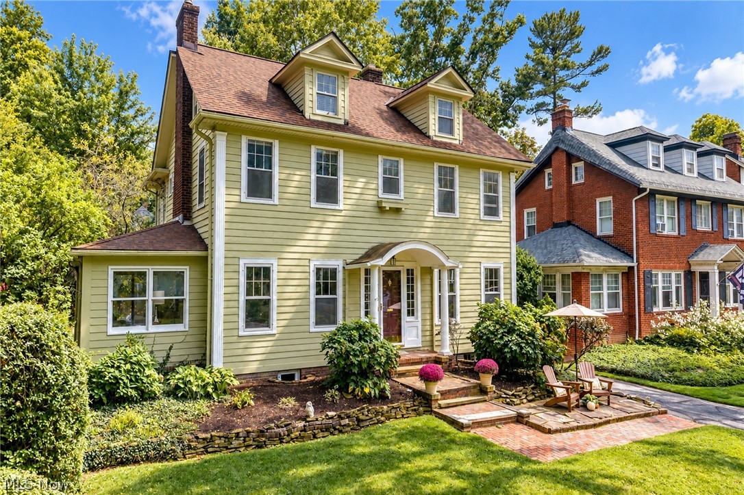 2950 Scarborough Cleveland Heights OH 44118