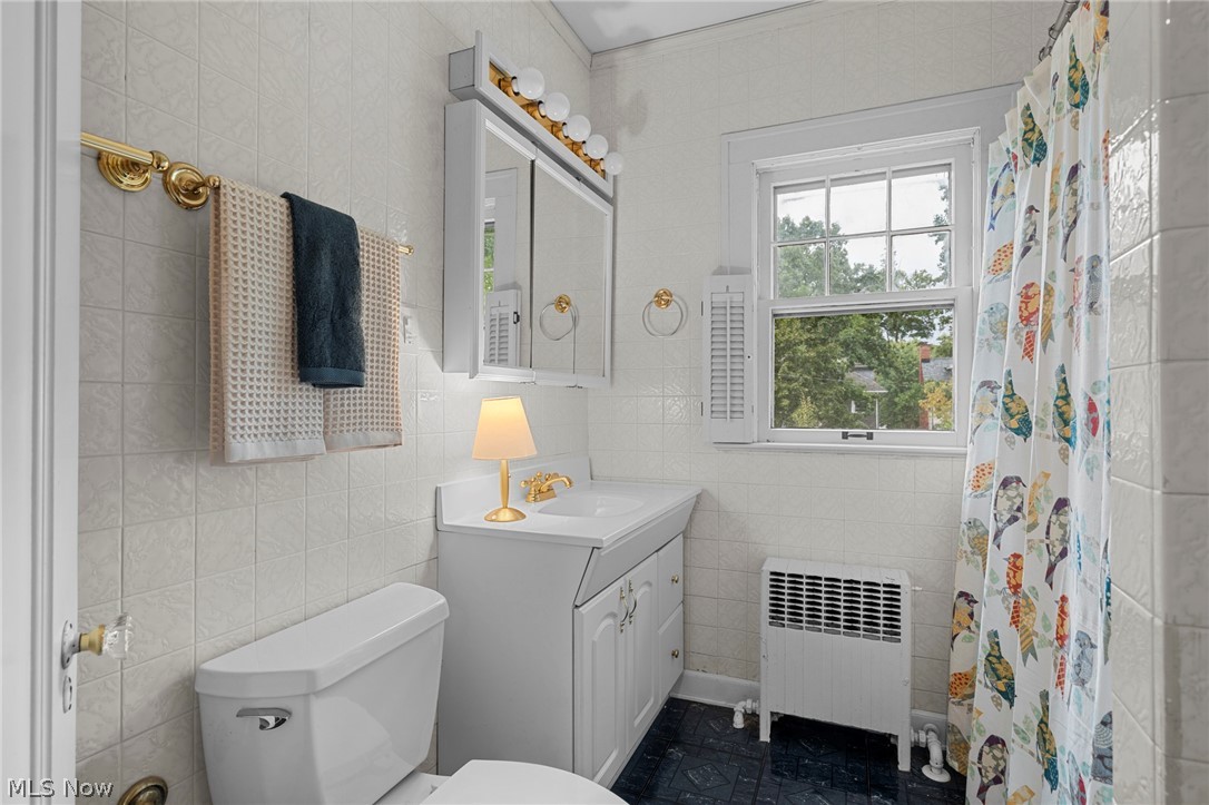 2950 Scarborough Cleveland Heights OH 44118
