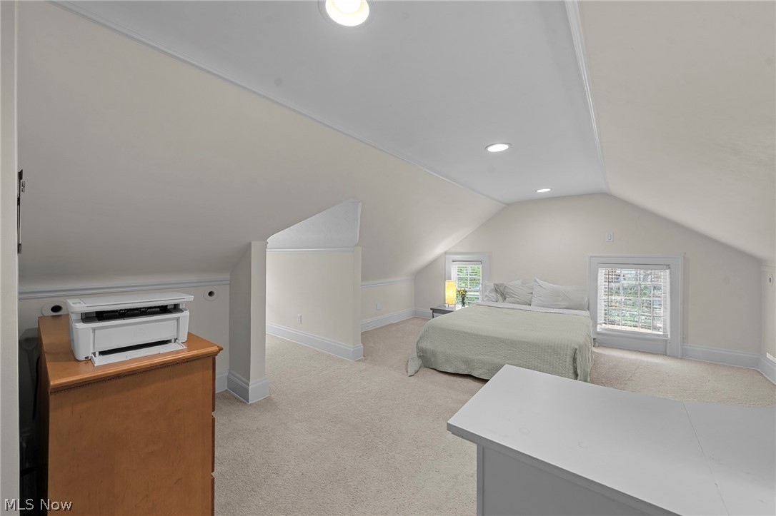 2950 Scarborough Cleveland Heights OH 44118