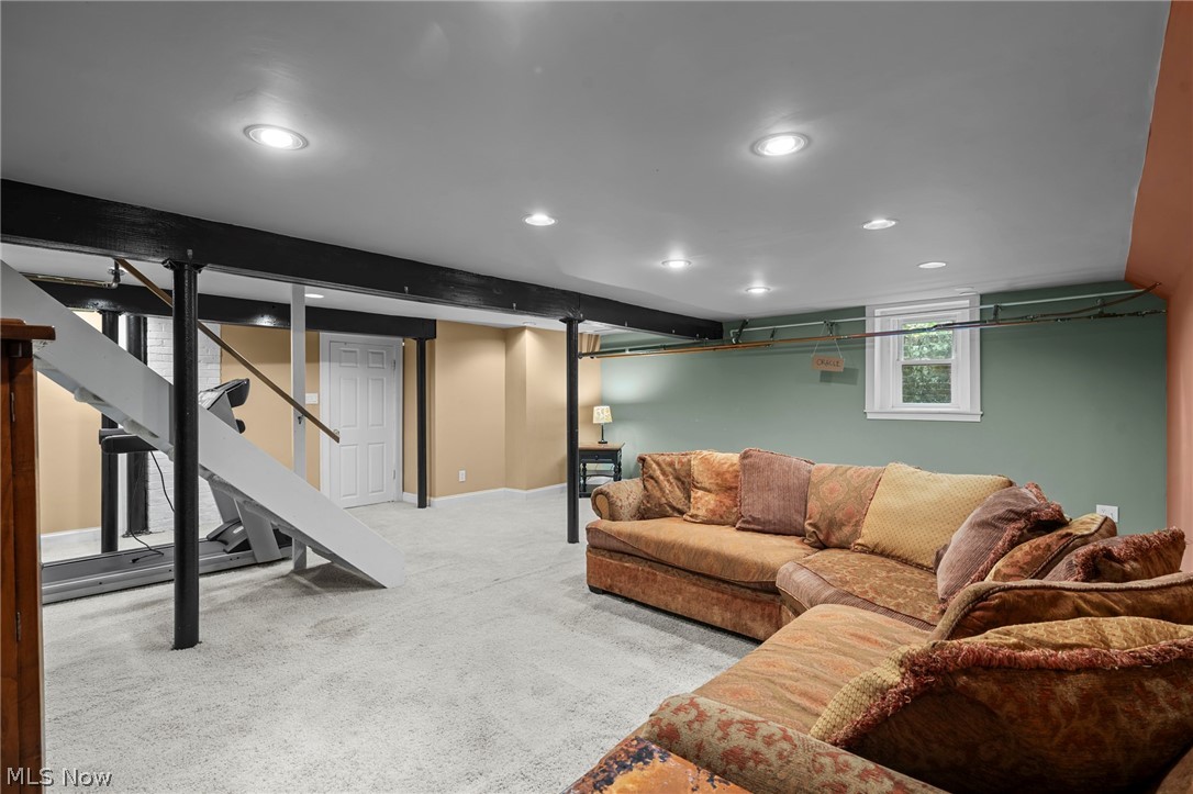 2950 Scarborough Cleveland Heights OH 44118