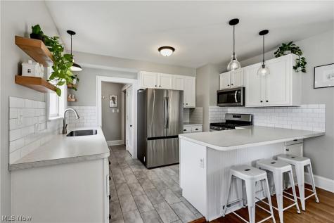 2521 Berk Street Cuyahoga Falls OH 44221