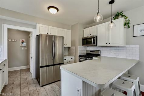 2521 Berk Street Cuyahoga Falls OH 44221