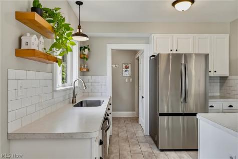 2521 Berk Street Cuyahoga Falls OH 44221